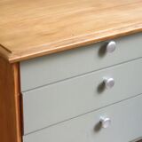 Compass legs sideboard