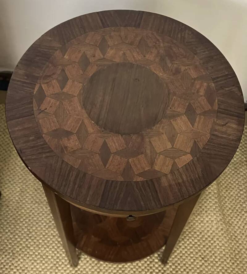 Round pedestal table / side table in wood marquetry