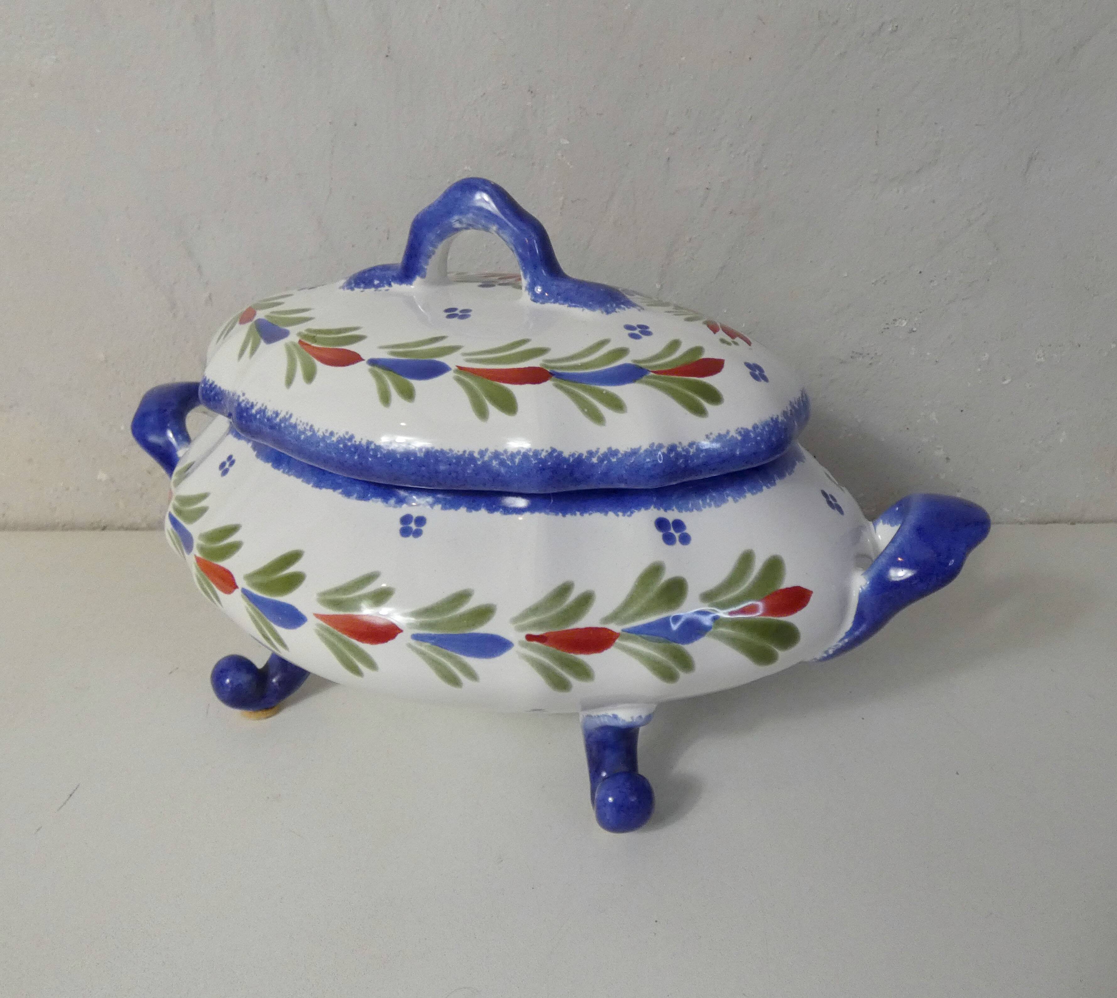 Earthenware tureen henriot quimper