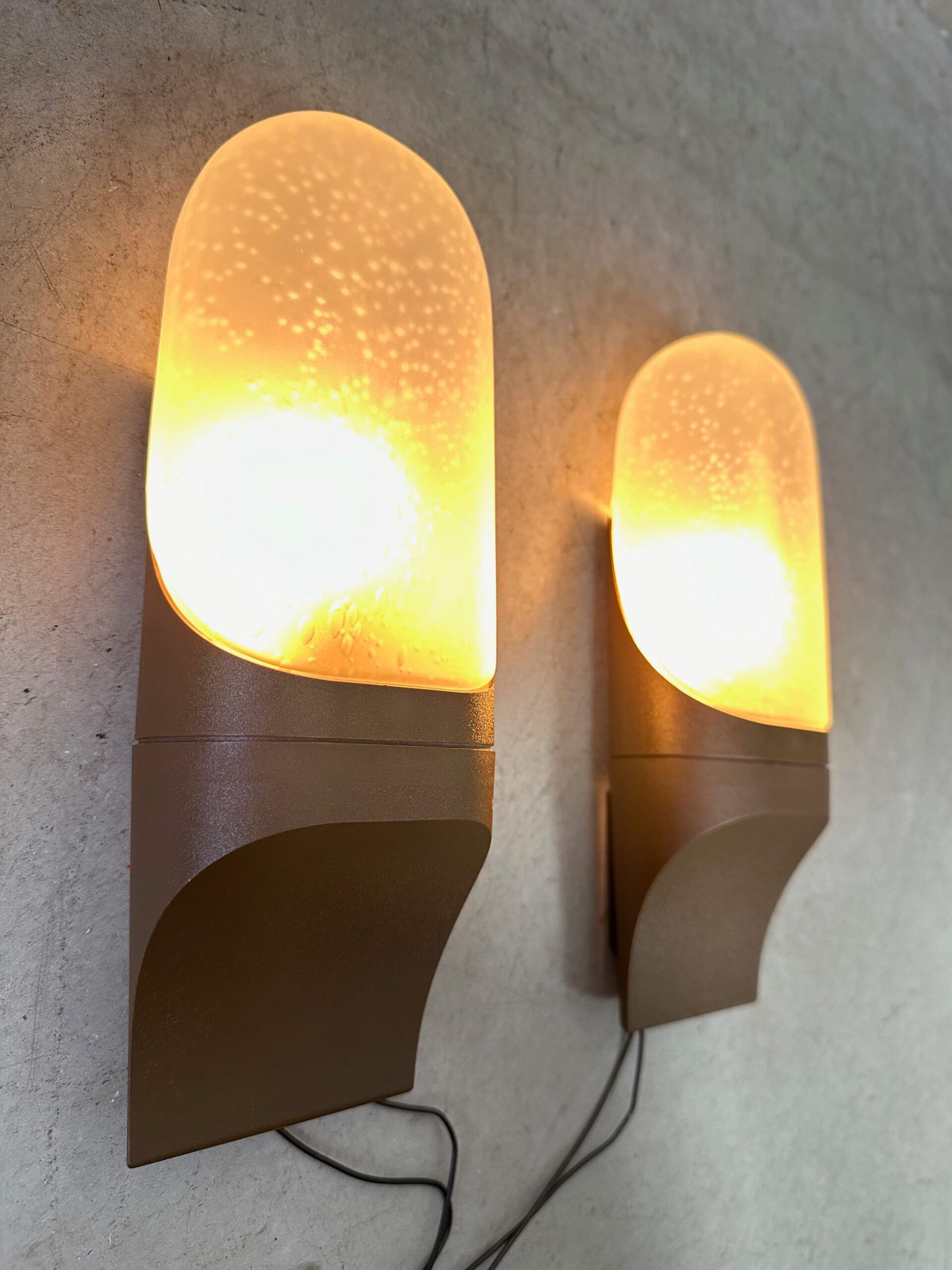2x vintage 'frosted glass' wall lamp – Hans Popp