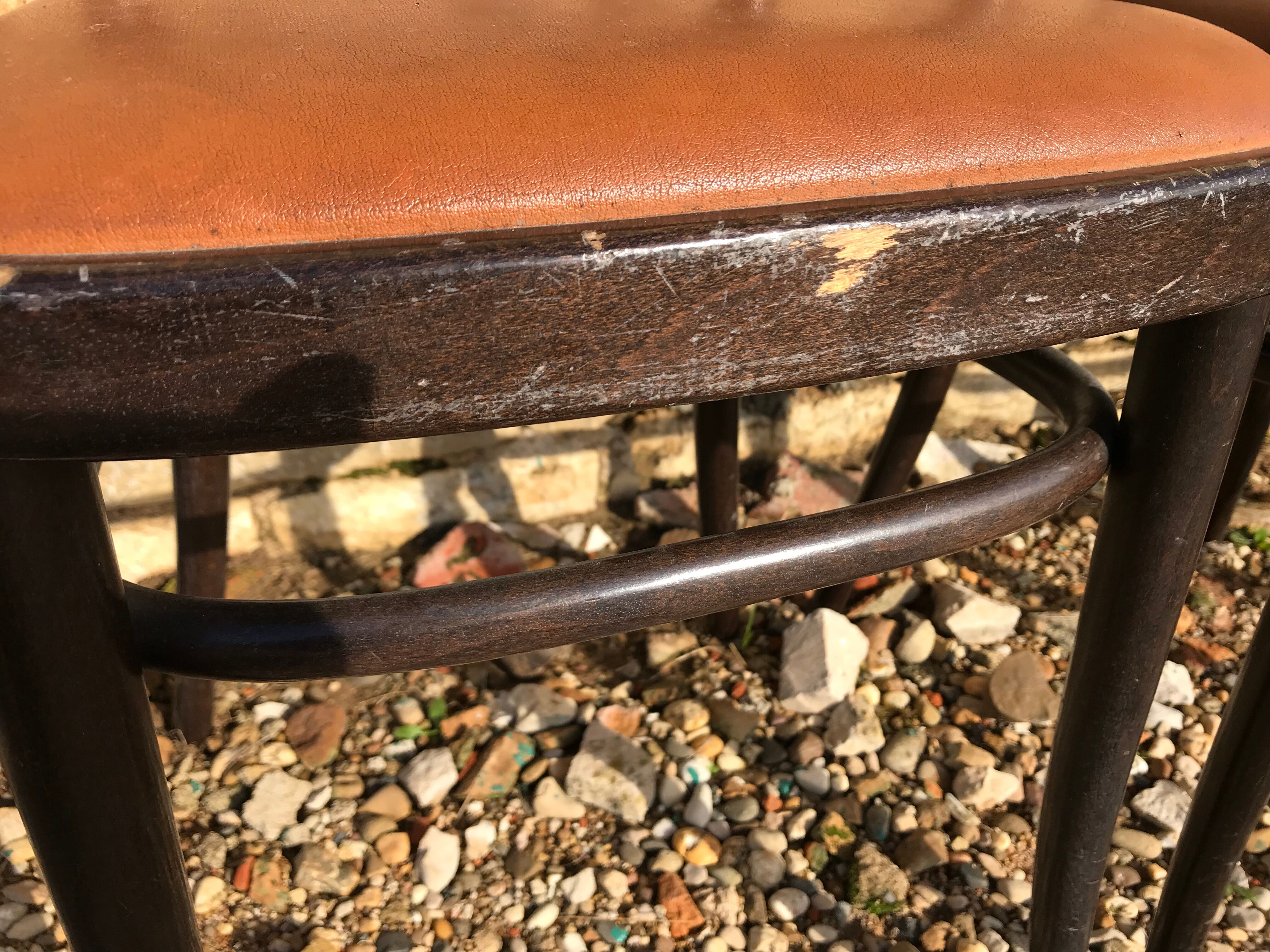 Suite de 4 chaises bistrot Thonet
