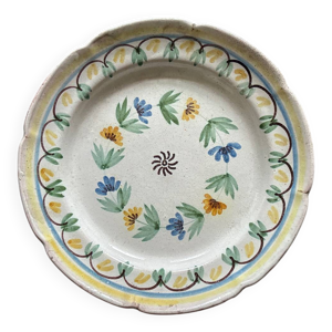 Assiette en faïence - xviiie