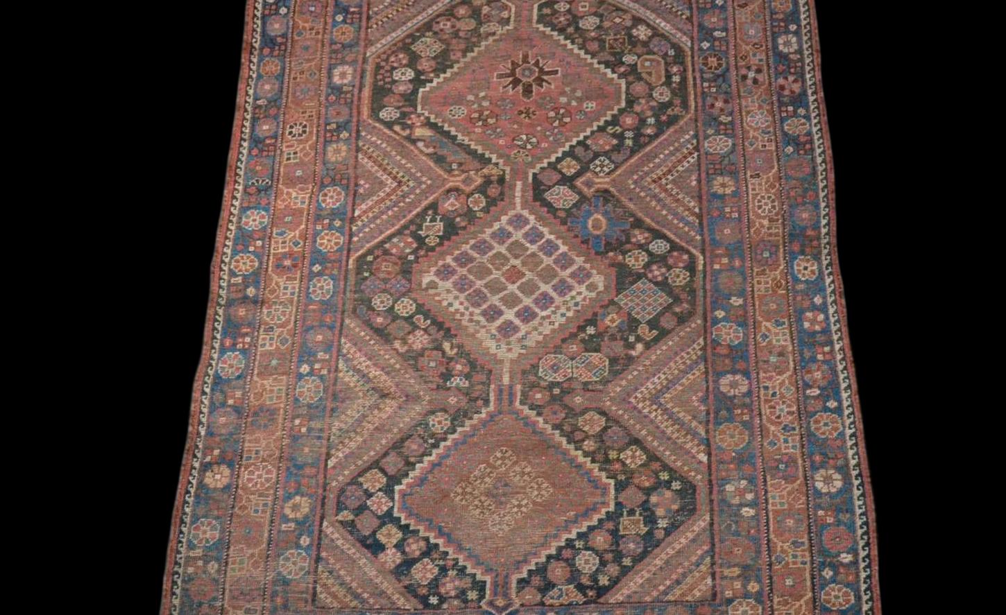Ancient Gashghai carpet, 134 cm x 181 cm, Iran
