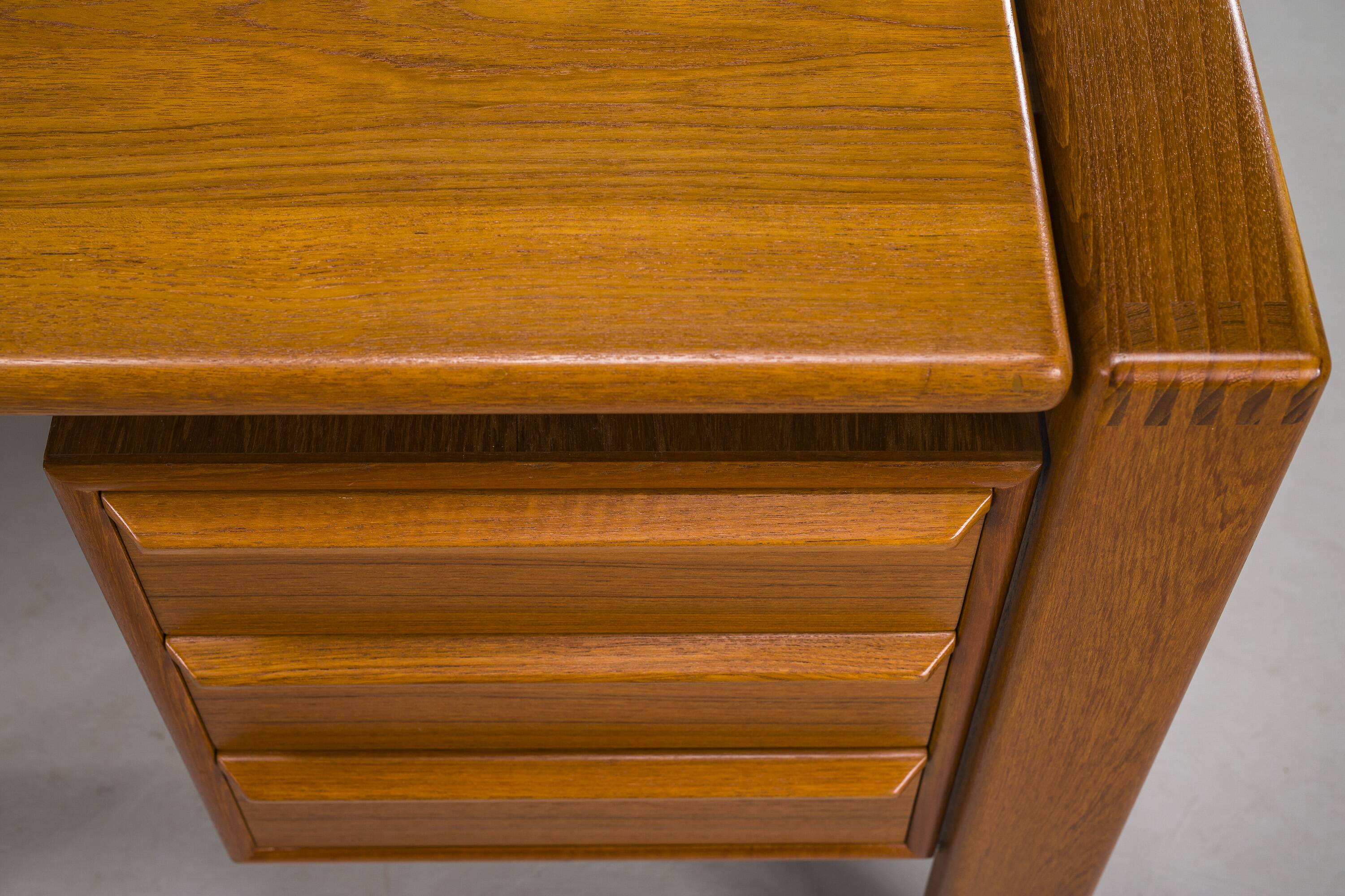 Mid-Century Teak Freestanding Desk from GV Møbler, 1960s