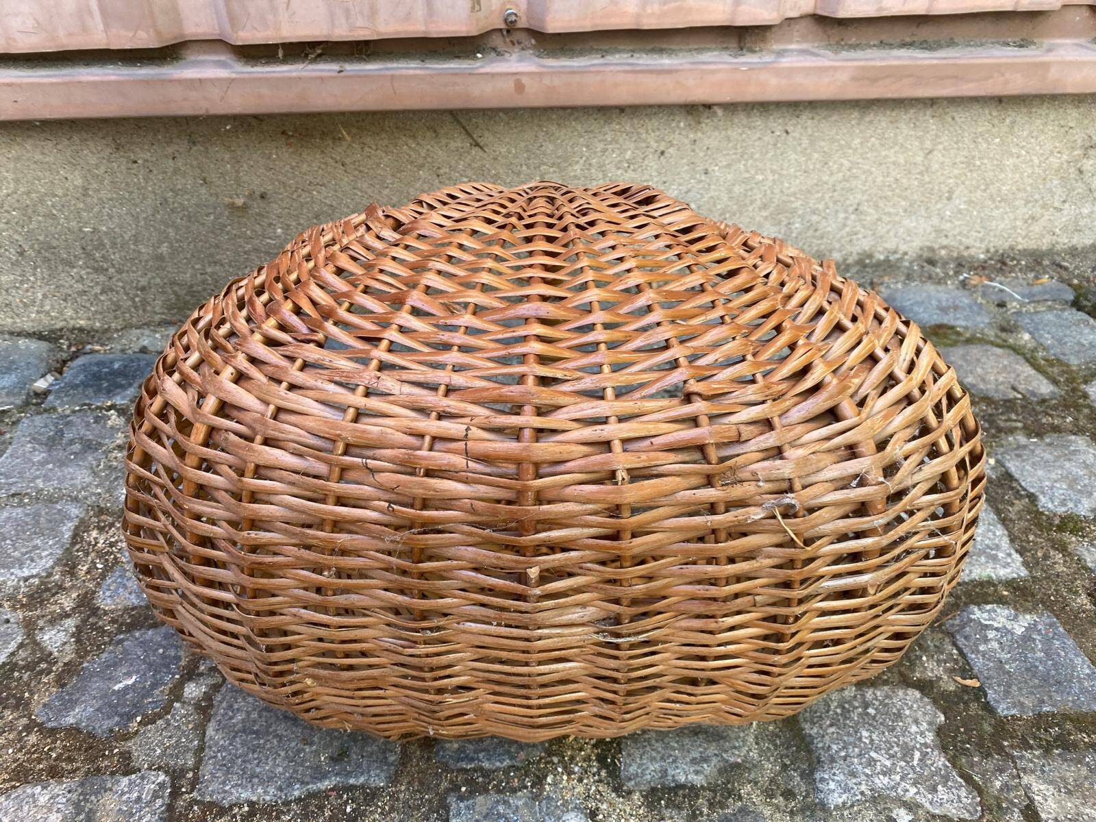 Large woven wicker log basket with handle – Rustic decor / Antique shop