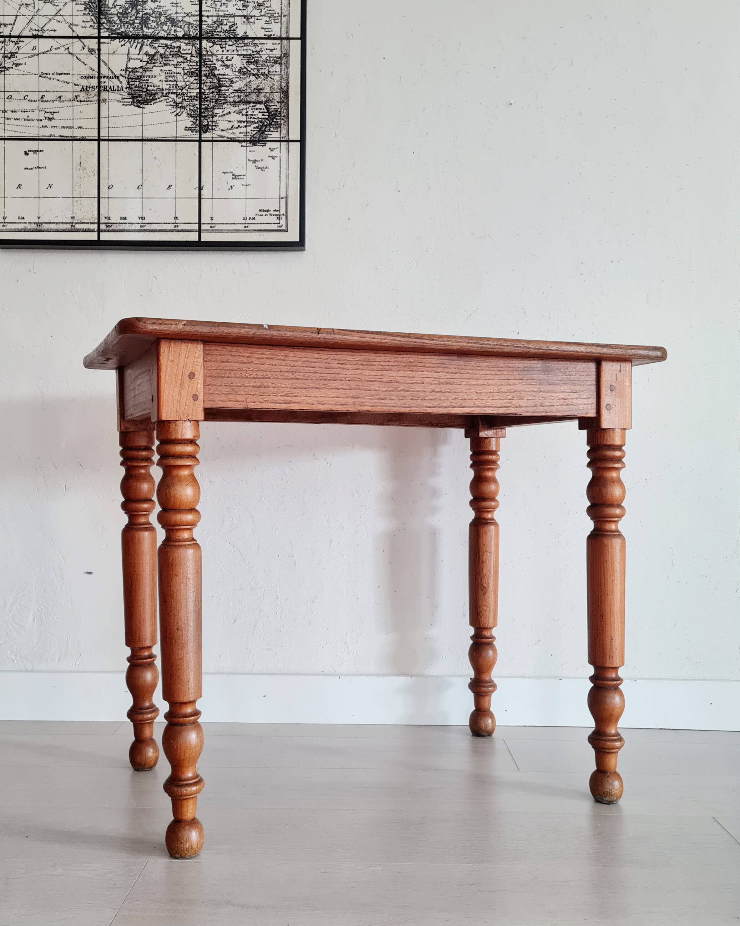 Solid wood desk table with turned legs