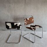 Paire de chaises cantilever en poil de poney
