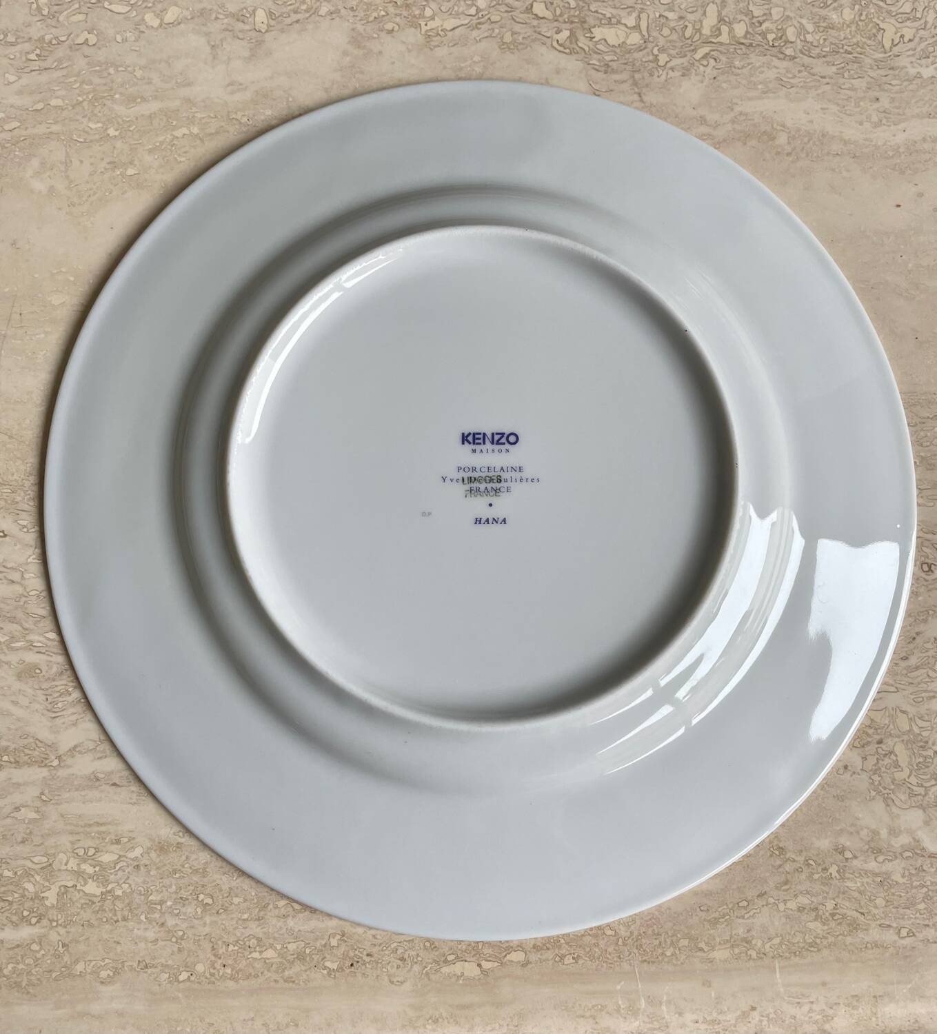 Kenzo porcelain dessert plates