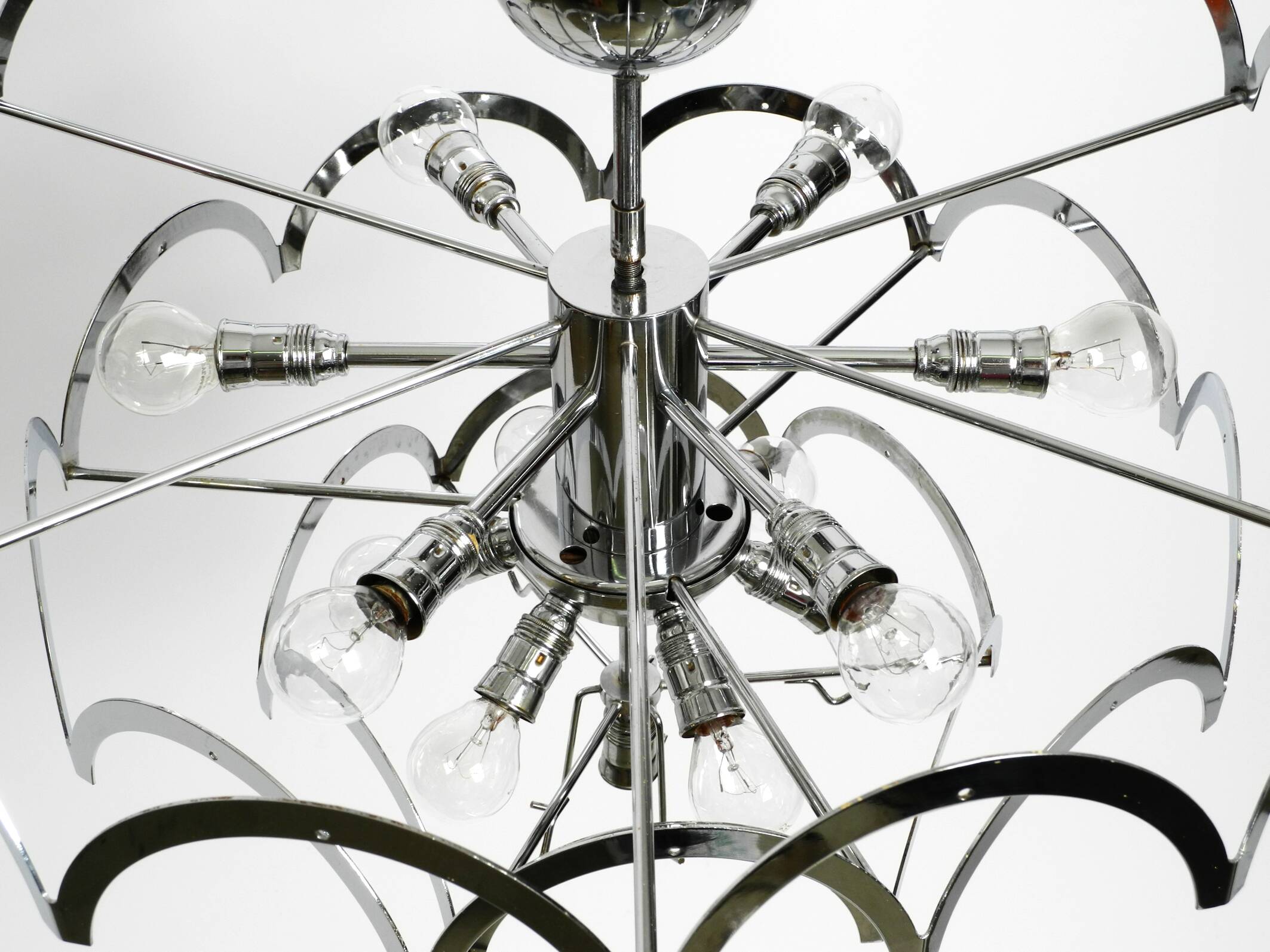 Large original 1960s large chrome metal and glass disc ceiling chandelier