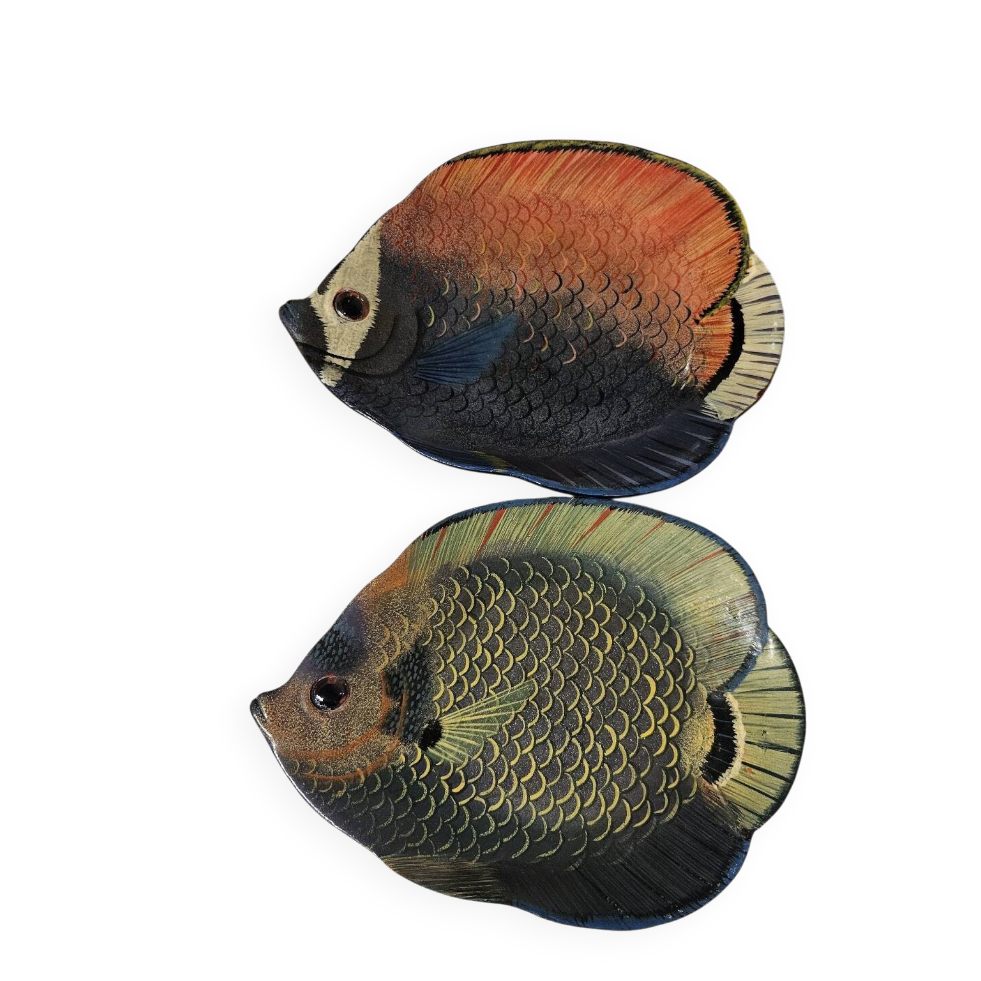 Set of 2 fish-shaped trays.