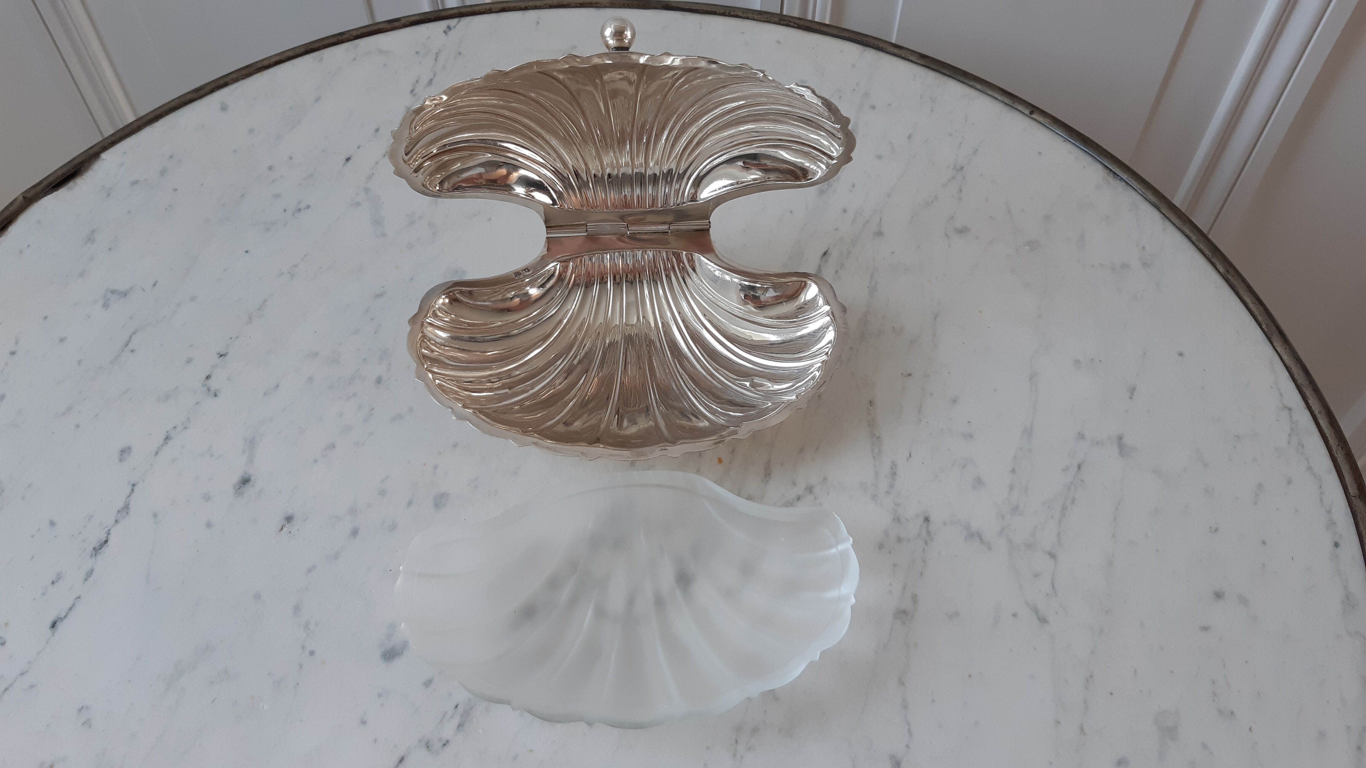 Butter dish / empty pocket shell silver metal years 40-50 hallmarked