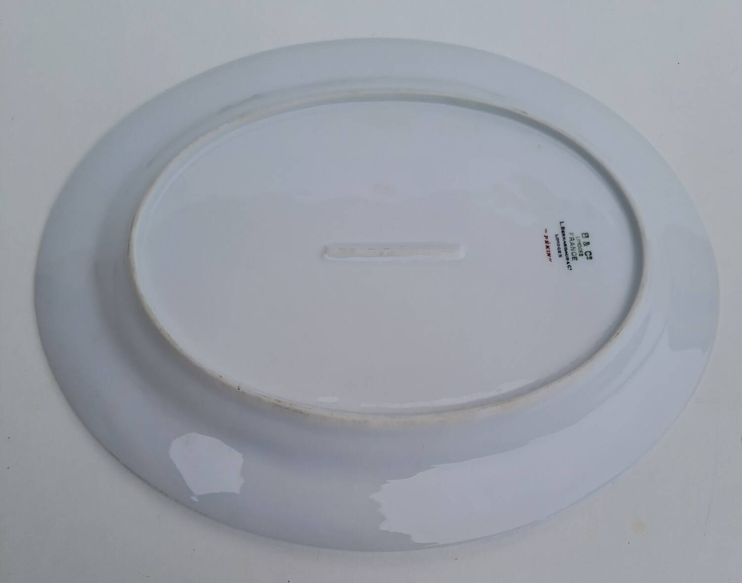 Oval dish in Limoges porcelain Bernardaud model Beijing