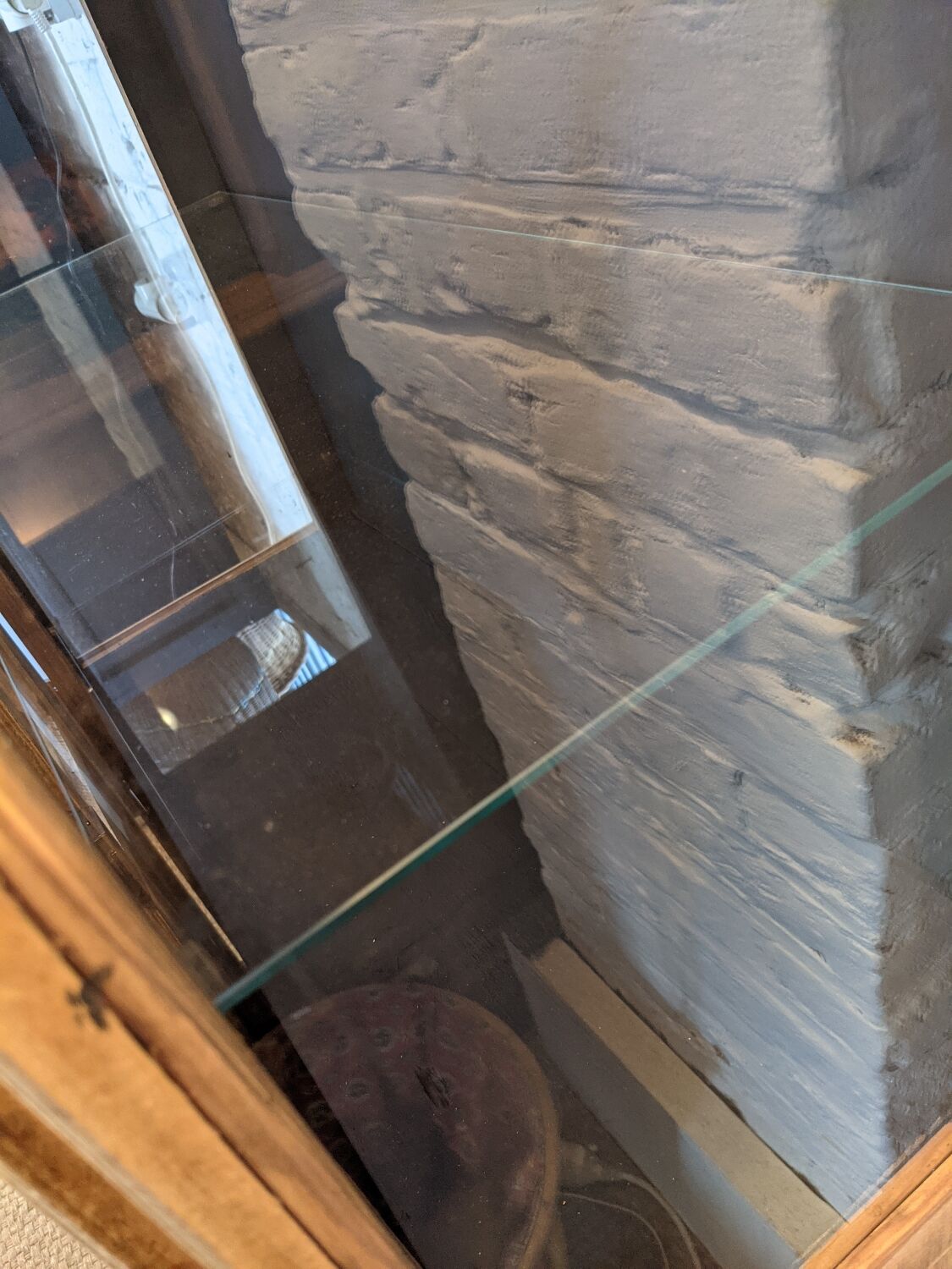 Vitrine en bois