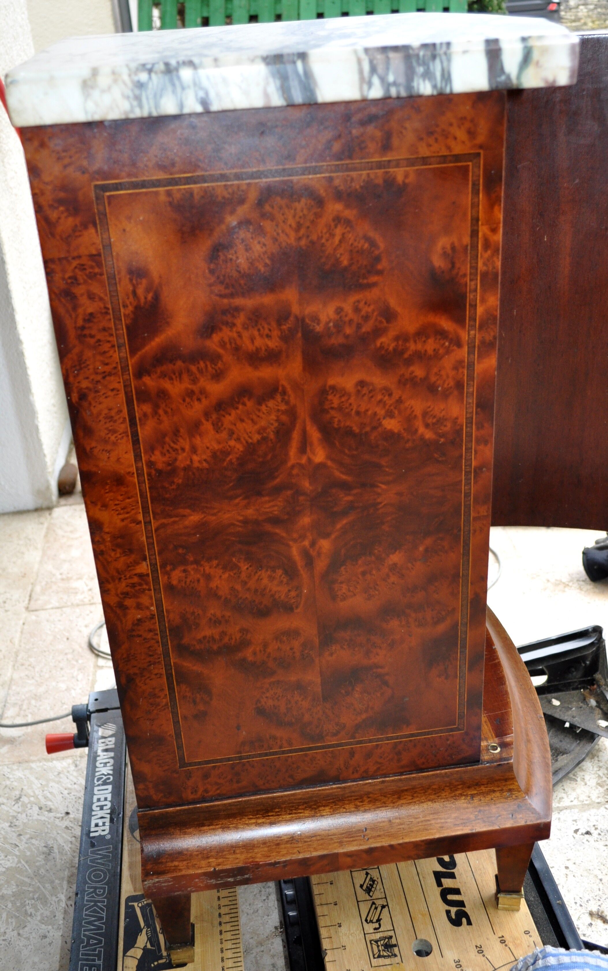Meuble atypique marqueterie 1 porte