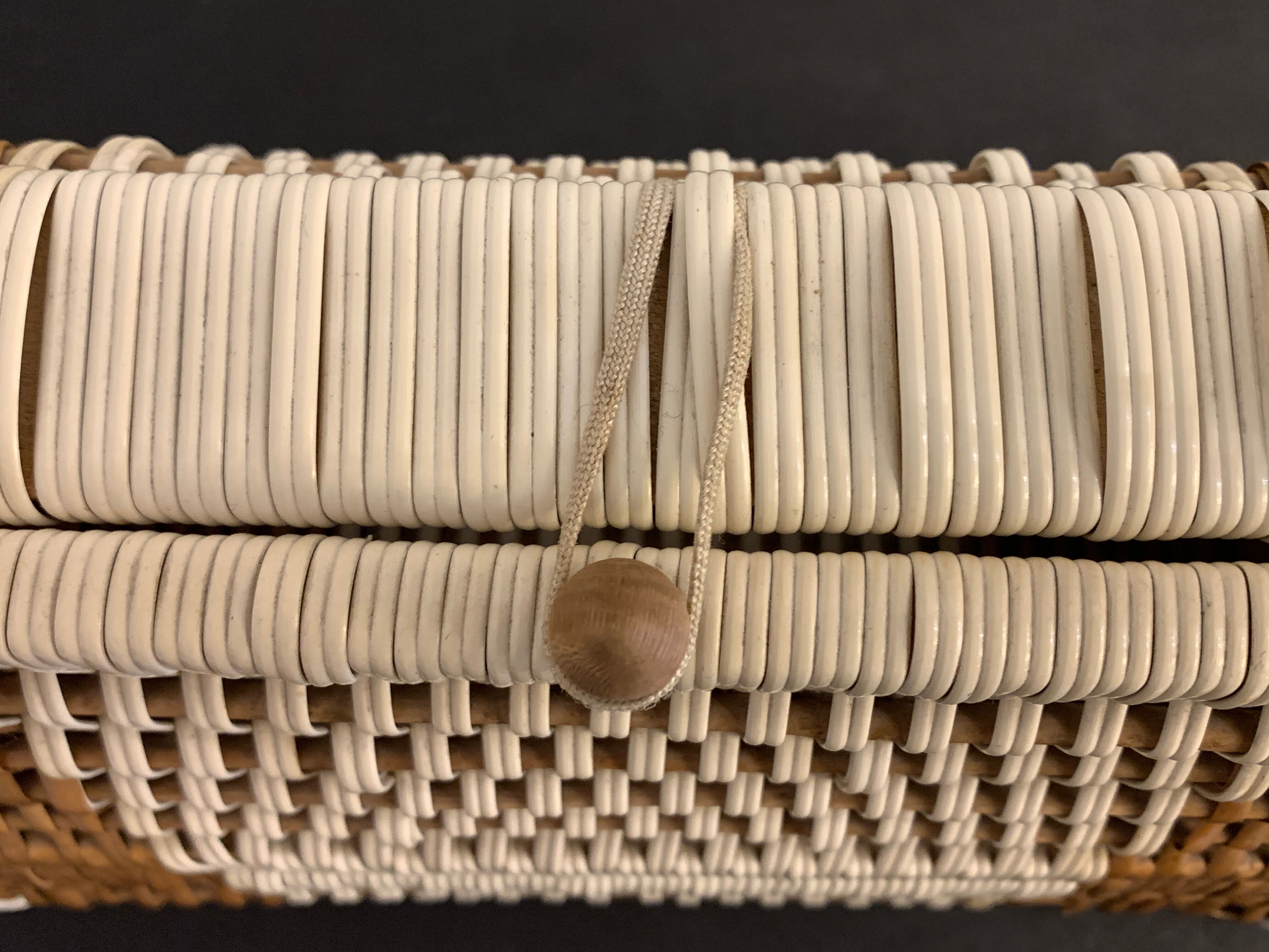 Rattan handbag and scoubidou's threads, 1950