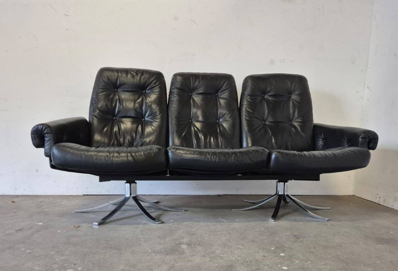 Design 70 Space Age Leather Sofa