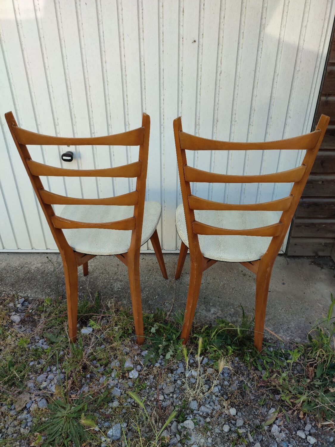 Lot de 2 chaises Gaston poisson vintage