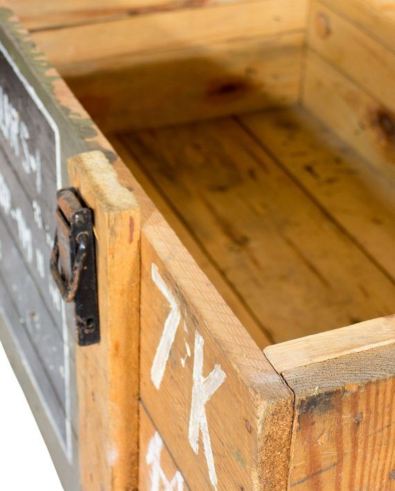 Gross military trunk