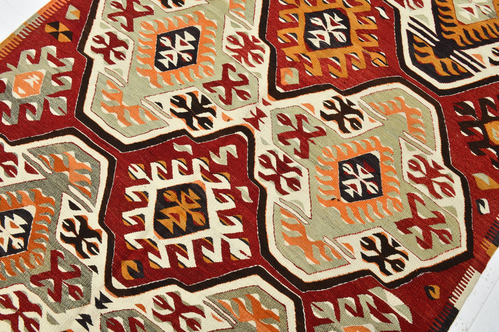 5x9 Faded Red Bohemian Kilim Rug, Wool Handknotted Rug, 148x259