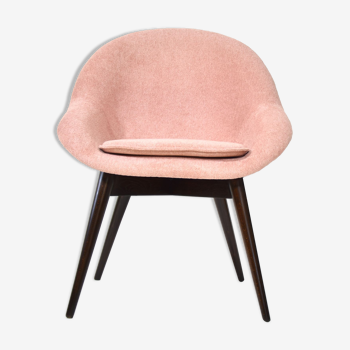 Fauteuil vintage en rose clair