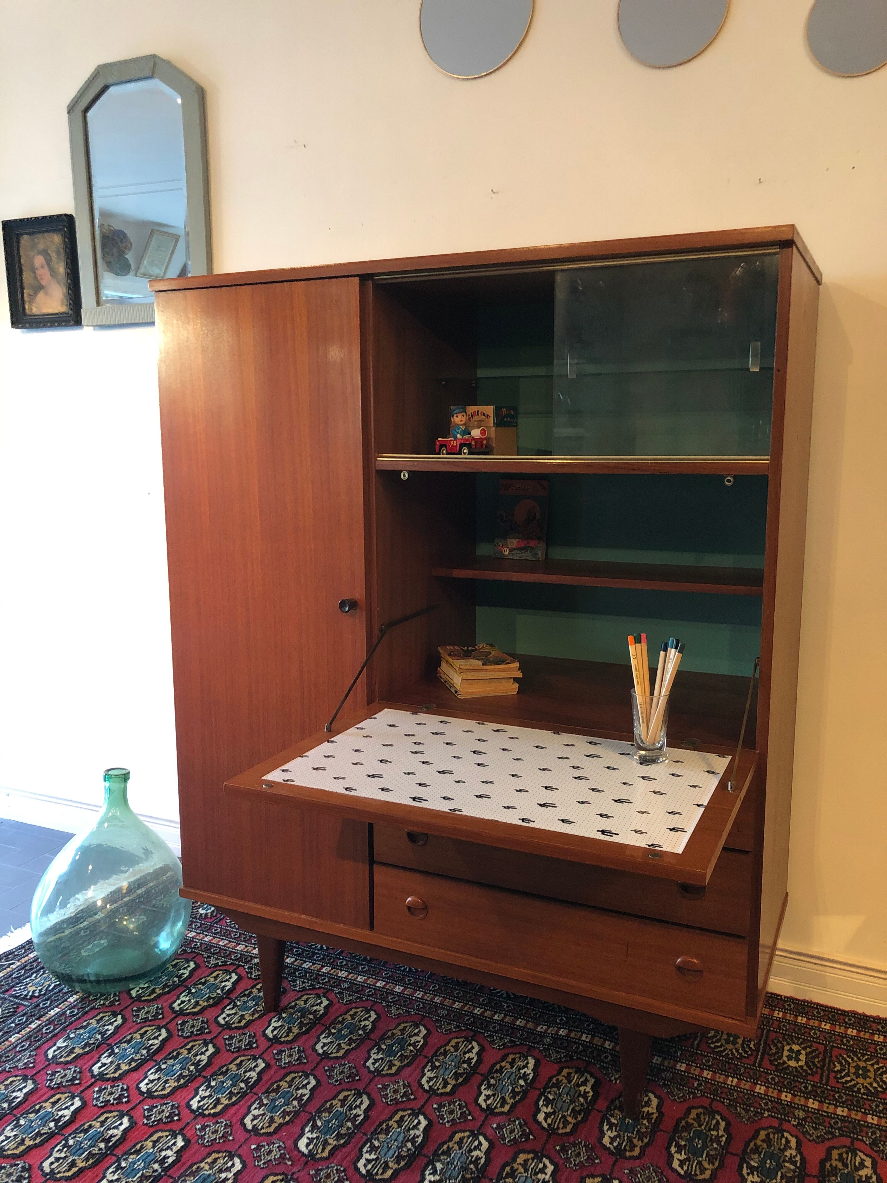 Vintage wardrobe, 60