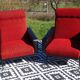 Fauteuils vintage rouge et noir, les 2