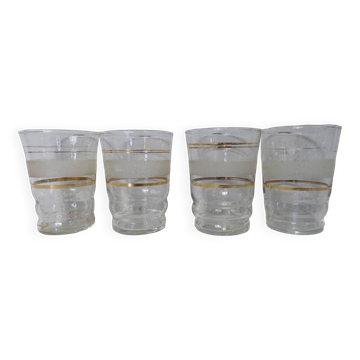 4 old vintage white granite glasses