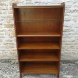 Vintage showcase library