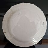 18th century Moustiers earthenware plate – Flag decoration
