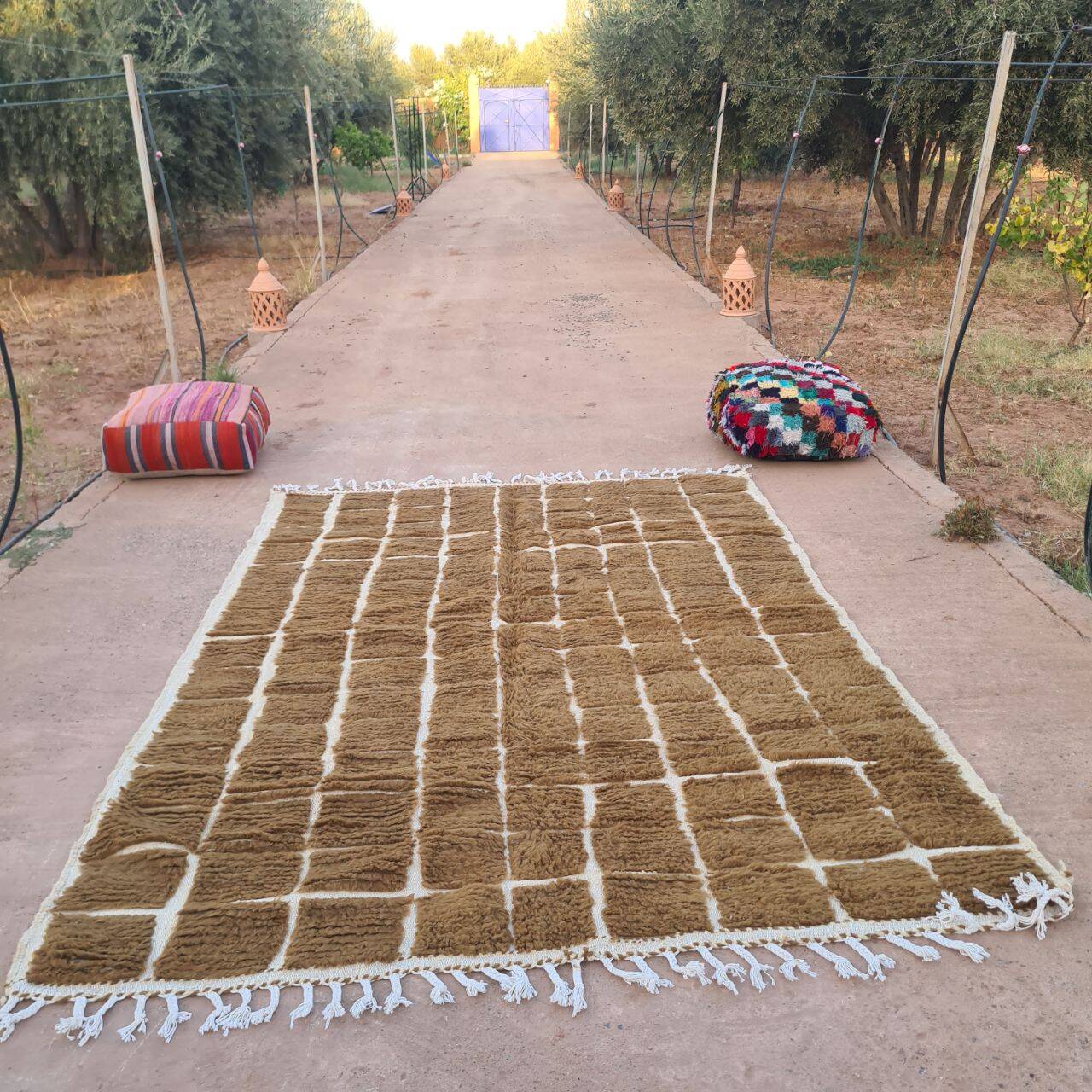 Handmade moroccan berber rug 300 x 200 cm