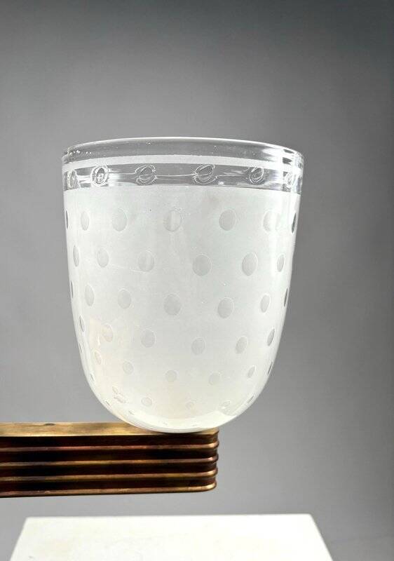 Large Art Deco Wall Lights in Blown Glass and Brass, Italy, 1940s, Set of 2