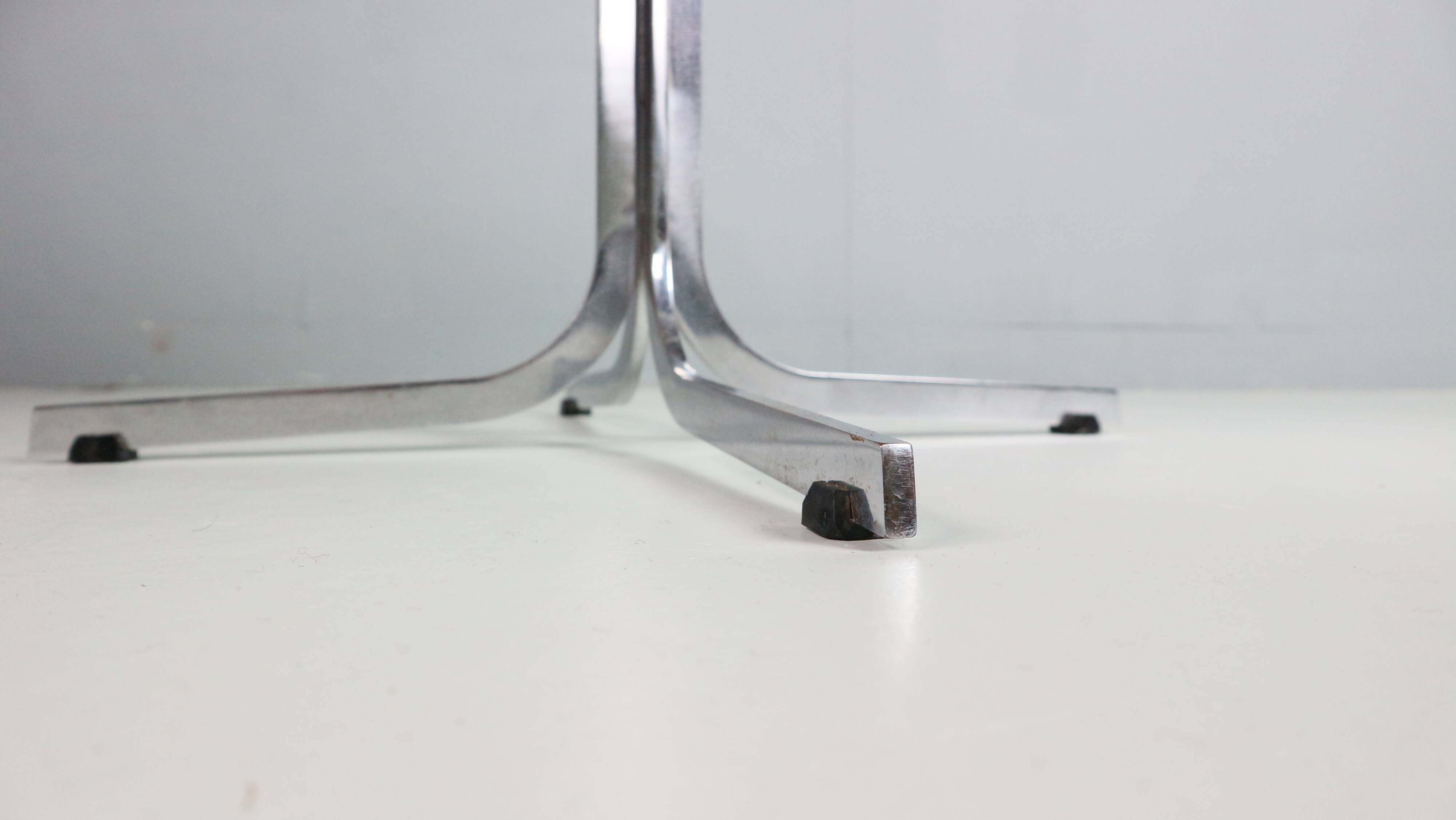 Pierre Paulin Purple Lounge Chair "Big Tulip" F551 & Ottoman, 1960's