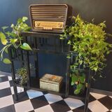 Plant gate
