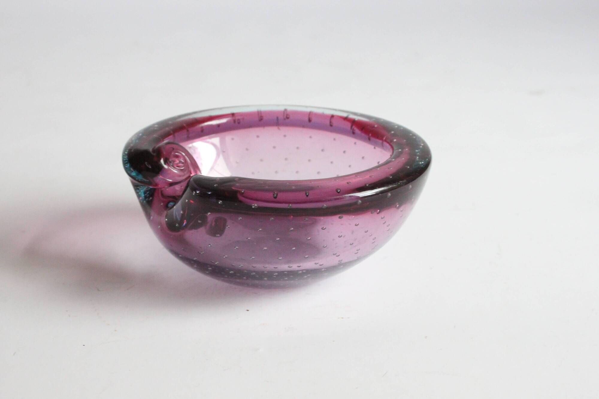Murano glass purple bullicante trinket bowl, 1960s