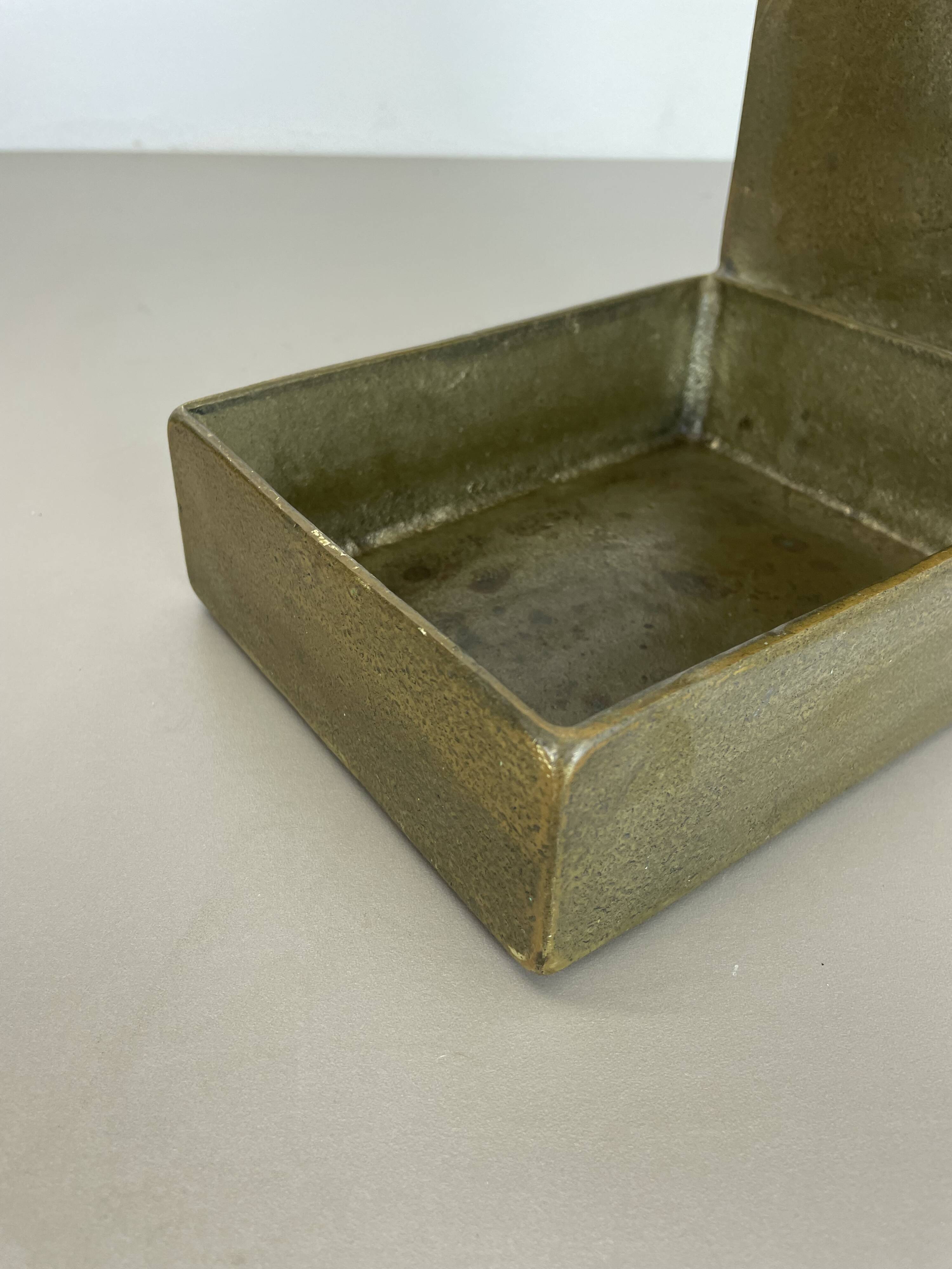 Hollywood Regency Solid 7.5kg Brass Brutalist Floral Umbrella Stand, Italy 1970s