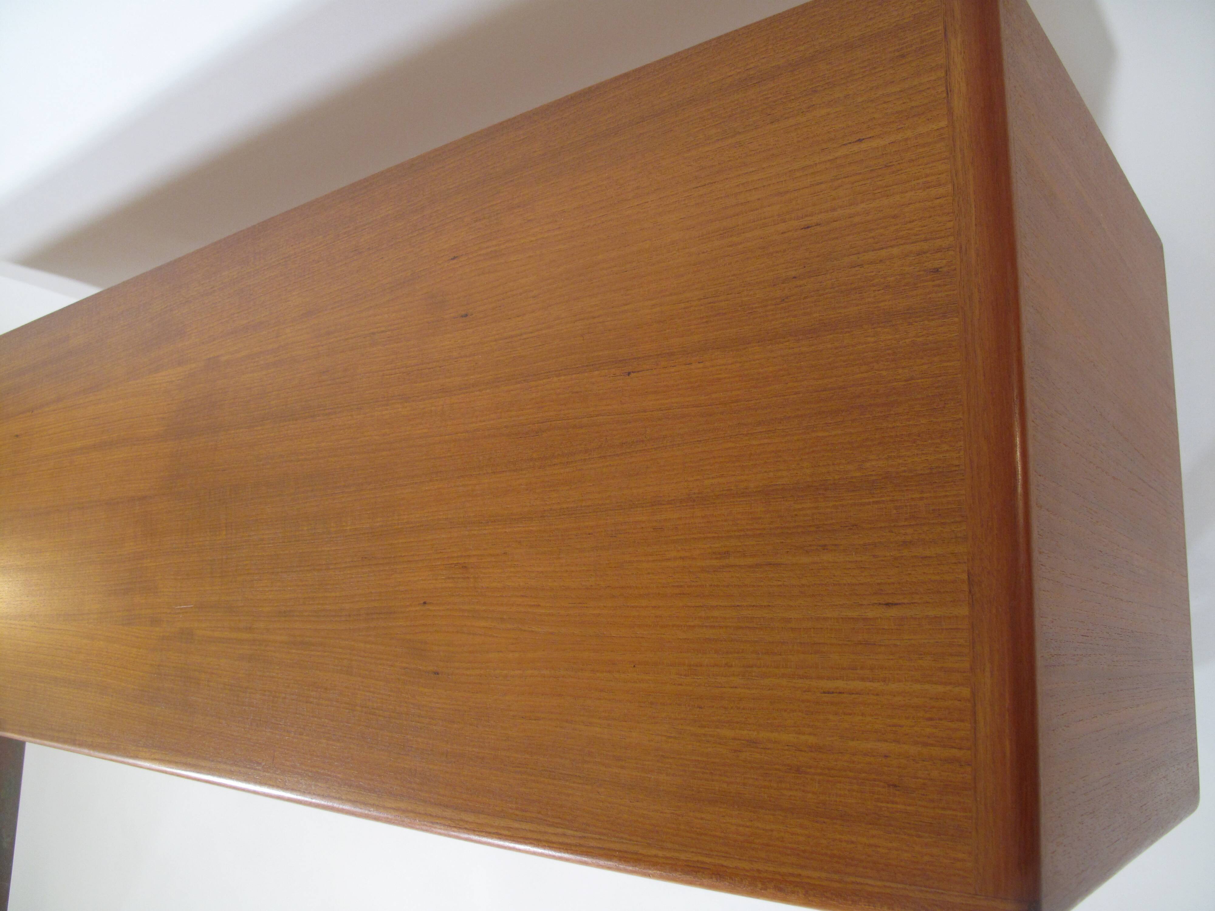 Enfilade scandinave en teck pas Hp Hansen Danemark 1960's