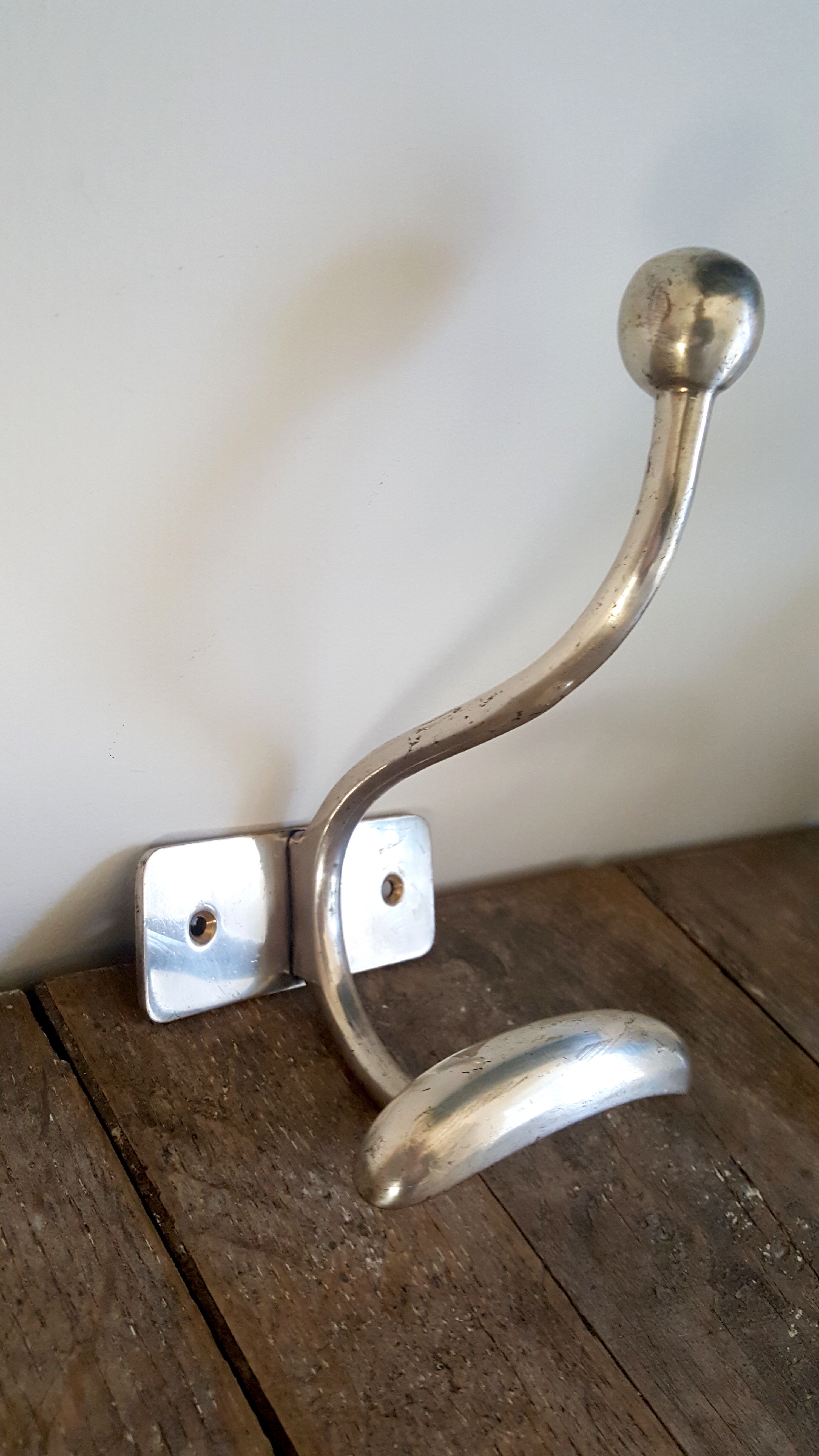 Old chrome metal school patère