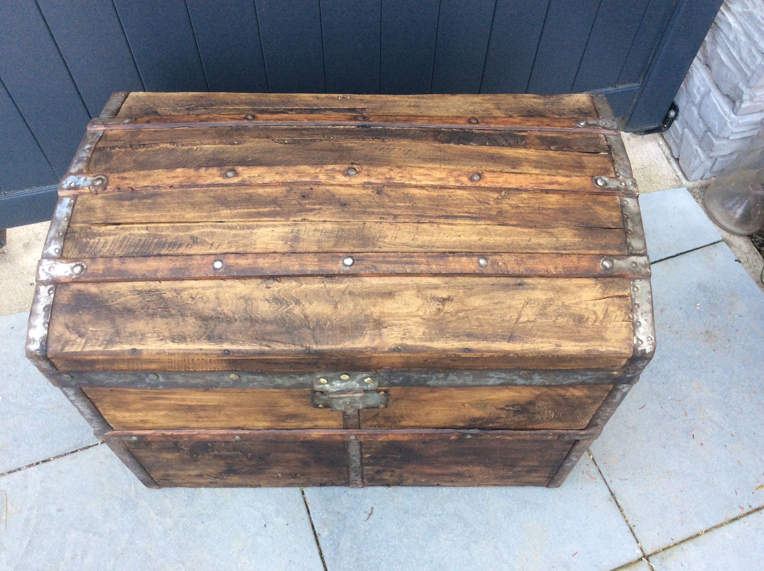 Authentic carriage trunk end 19 th century