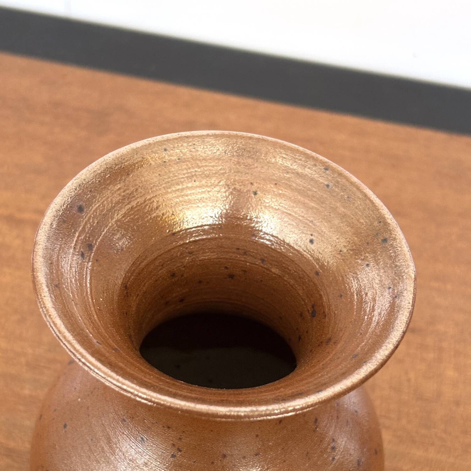 Satin stoneware vase