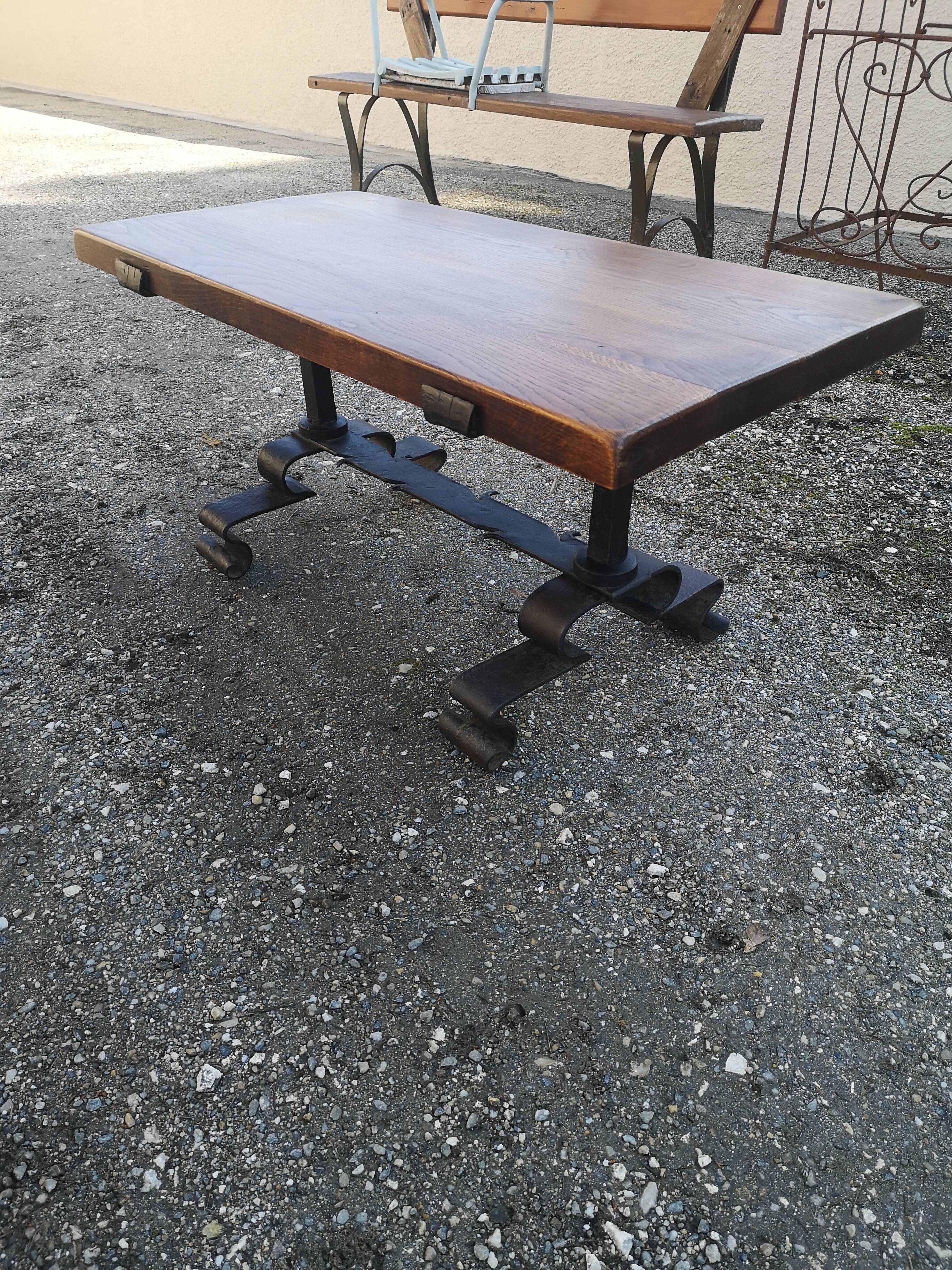 Table basse artisanale