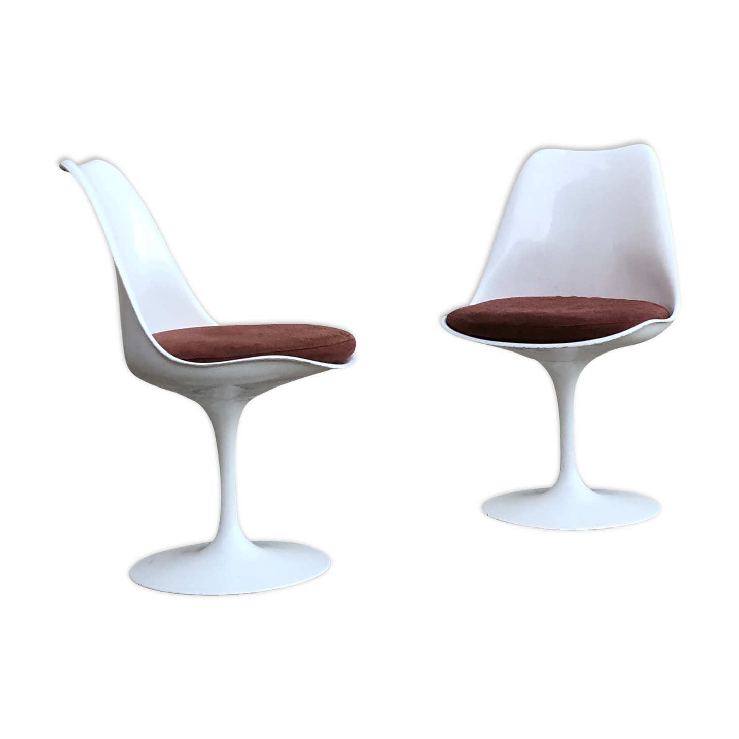 Pair of chairs by Eero Saarinen for Knoll 1960