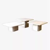 Ensemble de 3 tables basses en travertin de Claude Berraldacci