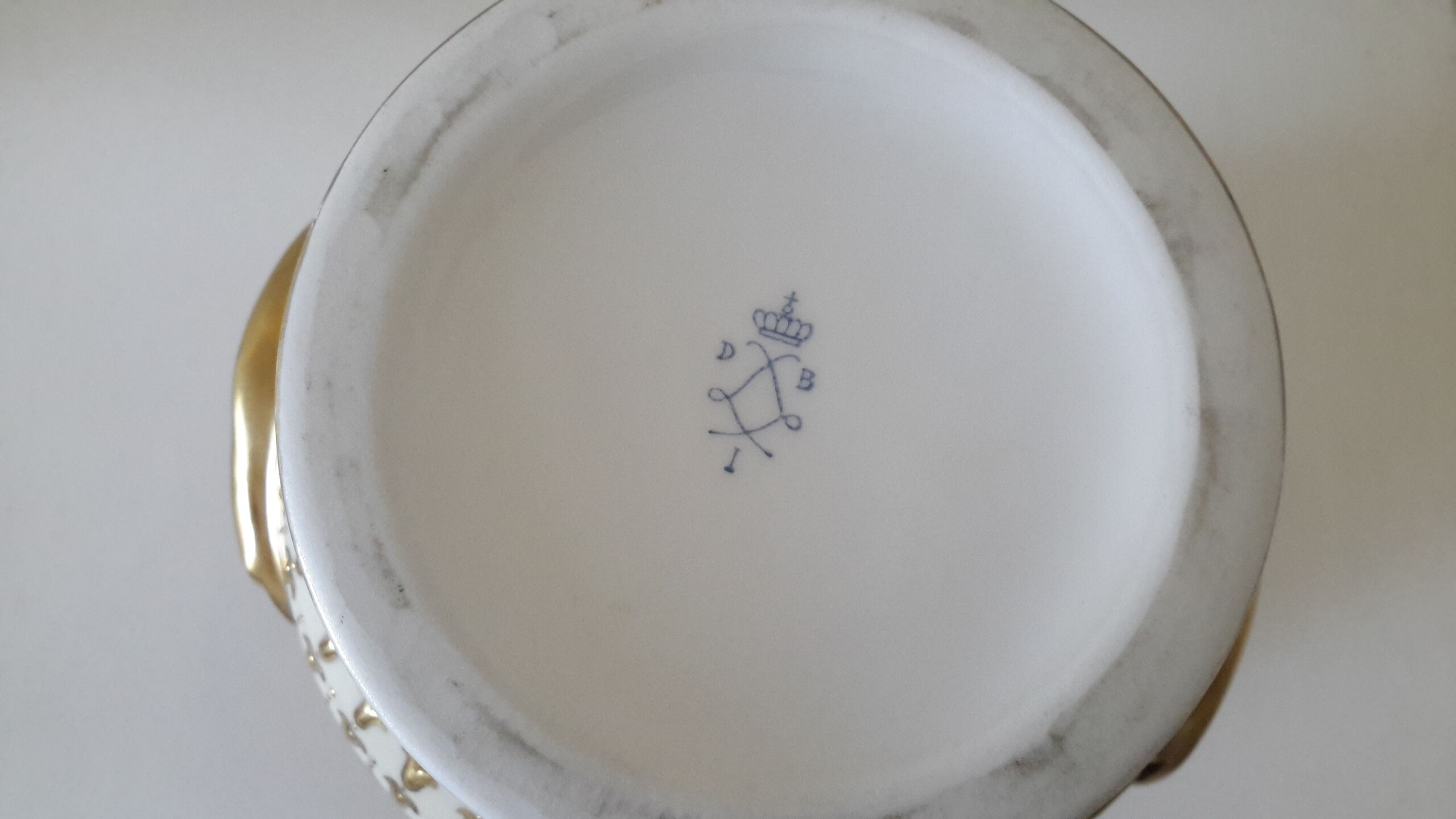 Porcelain of Sèvres Medici of the 19th century