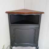 Corner cabinet