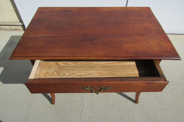 Writing table Louis XV , era Restoration, in cherry