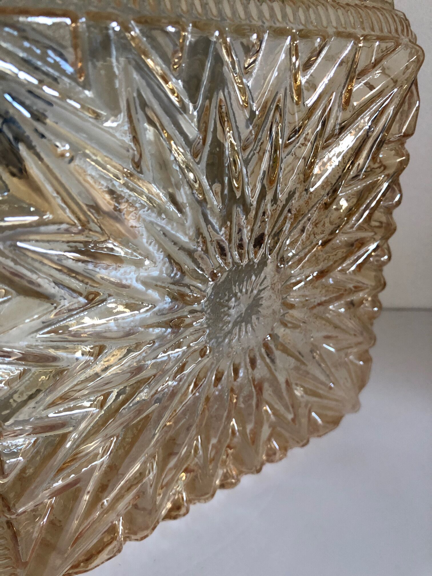 Iridescent square ceiling lamp