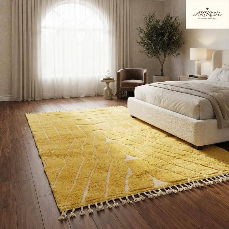 Handmade traditional pure wool rug size 2/3 m