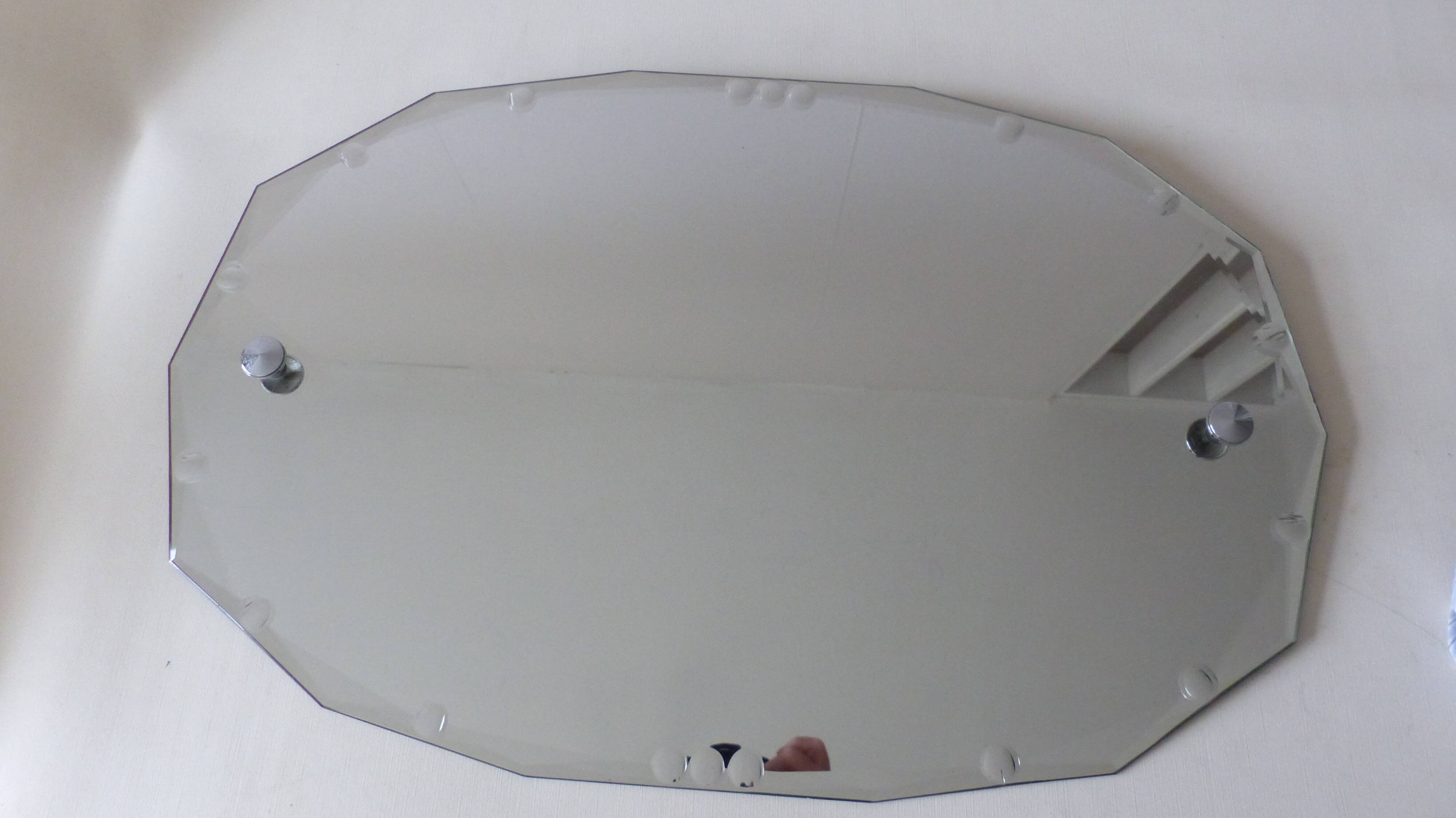 Wall mirror