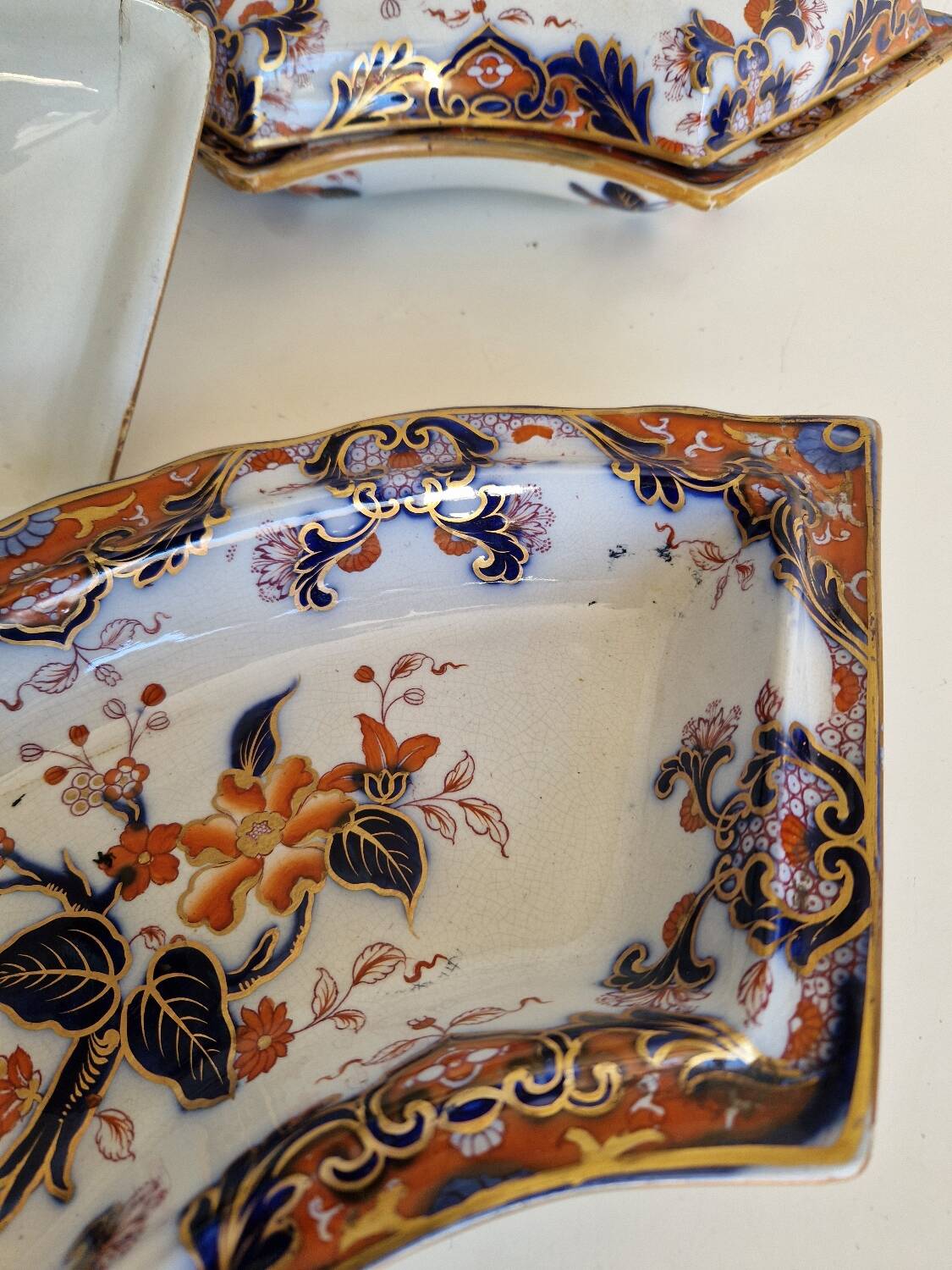 Set of 2 ceramic vegetable dishes, to be defined