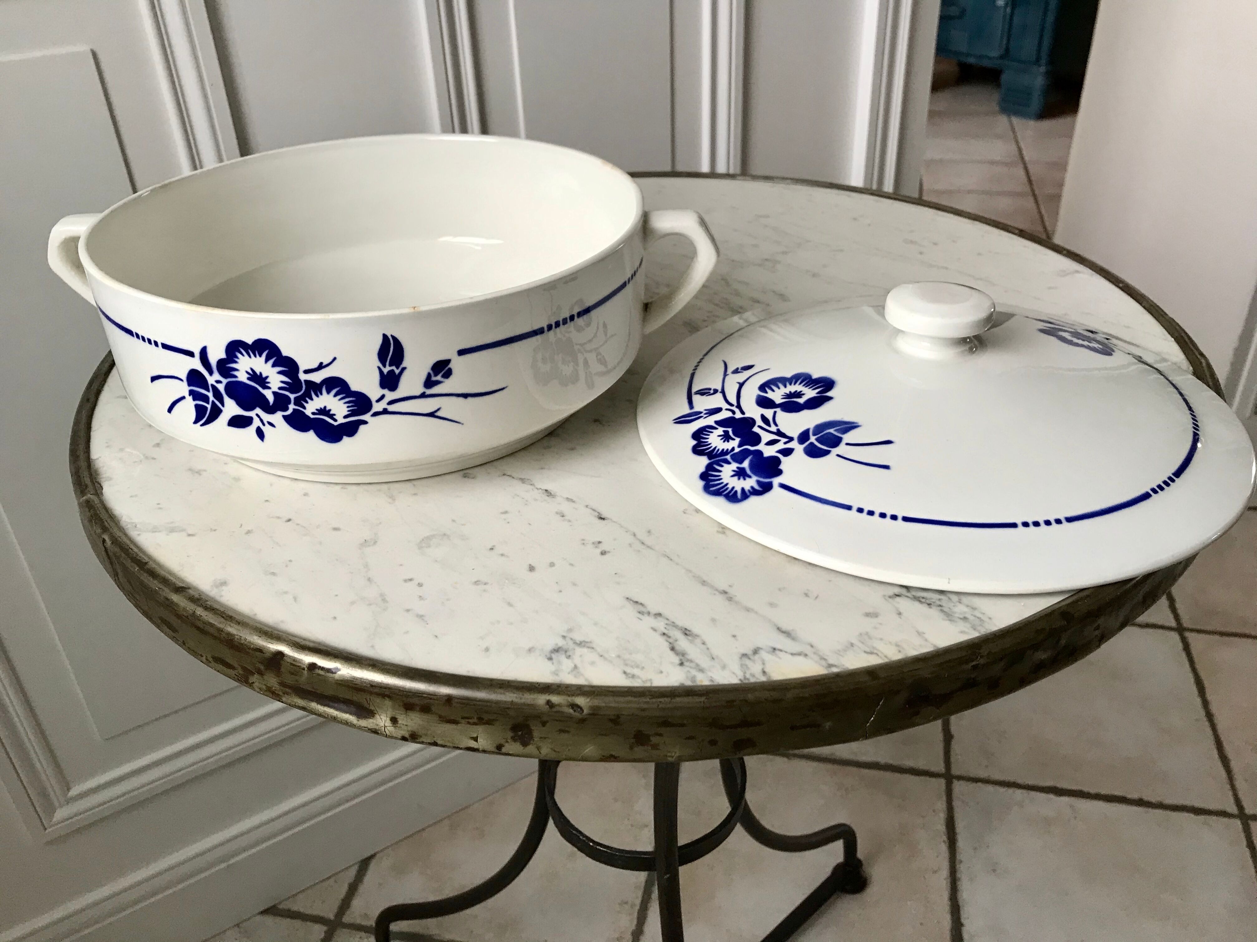Soup tureen Saint-Amand blue flowers 30s-40s